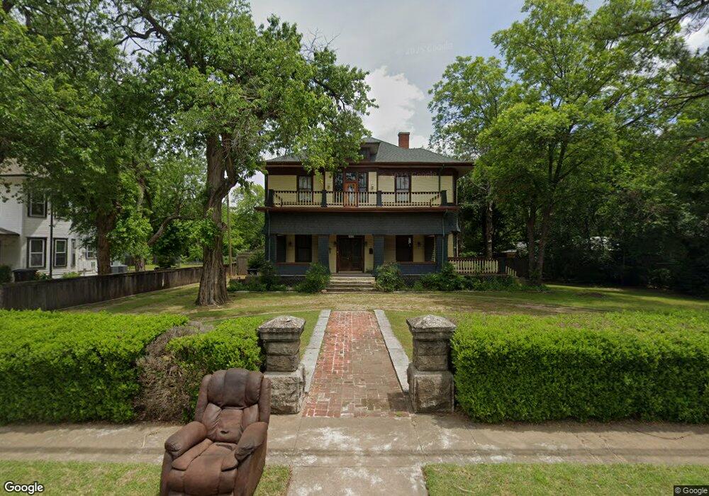 730 N Anglin St, Cleburne, TX 76031 - photo 1