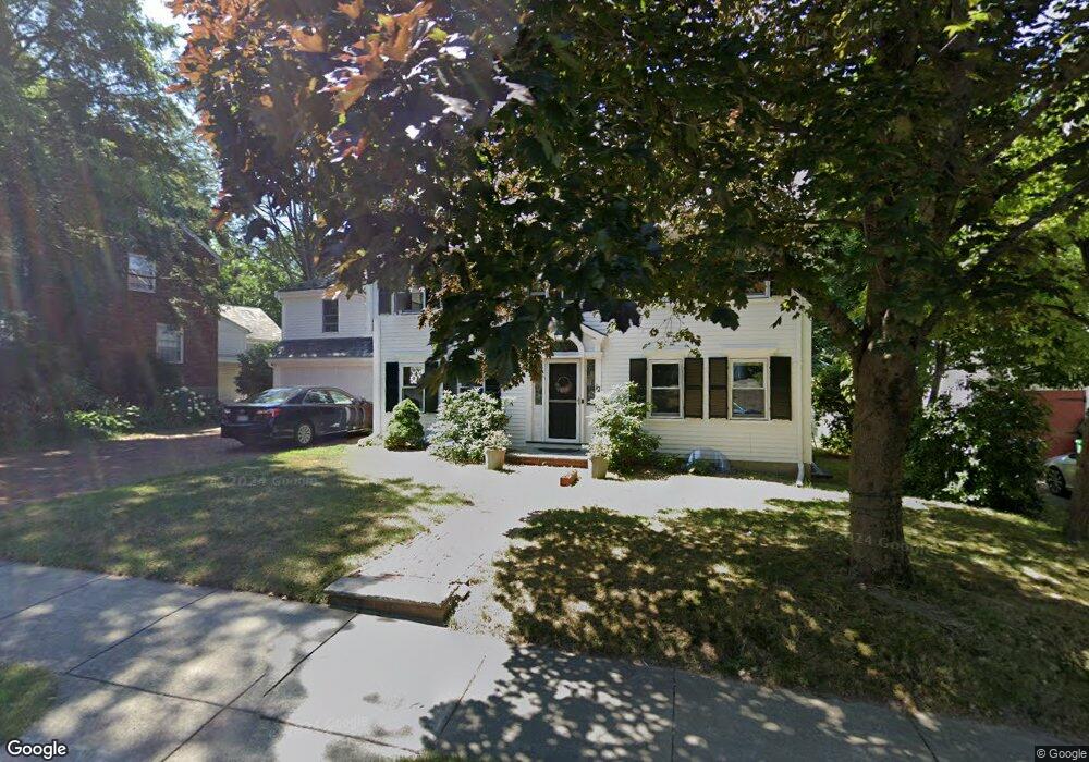 12 Surrey Rd unit none, Newton, MA 02458 - photo 1