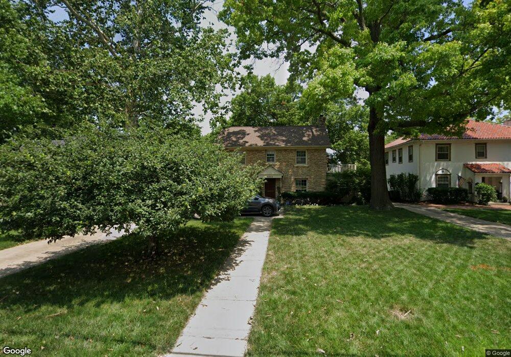 3224 SW 17th St, Topeka, KS 66604 - photo 1