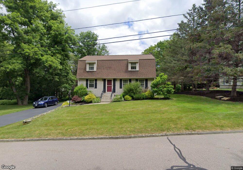 9 Hemlock Dr, Millbury, MA 01527 - photo 1