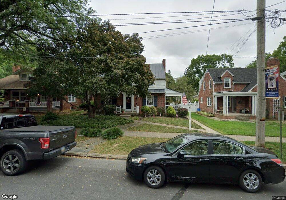 1044 Locust St, Columbia, PA 17512 - photo 1