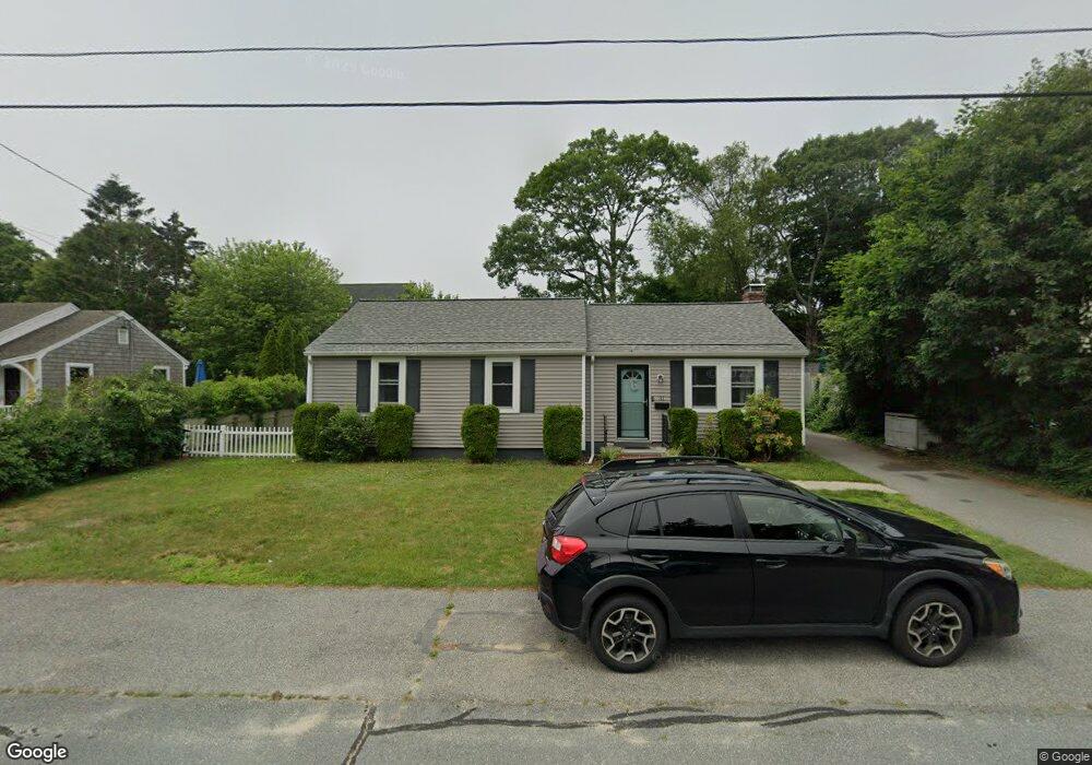 31 Buzzards Bay Ave, Bourne, MA 2532 - photo 1
