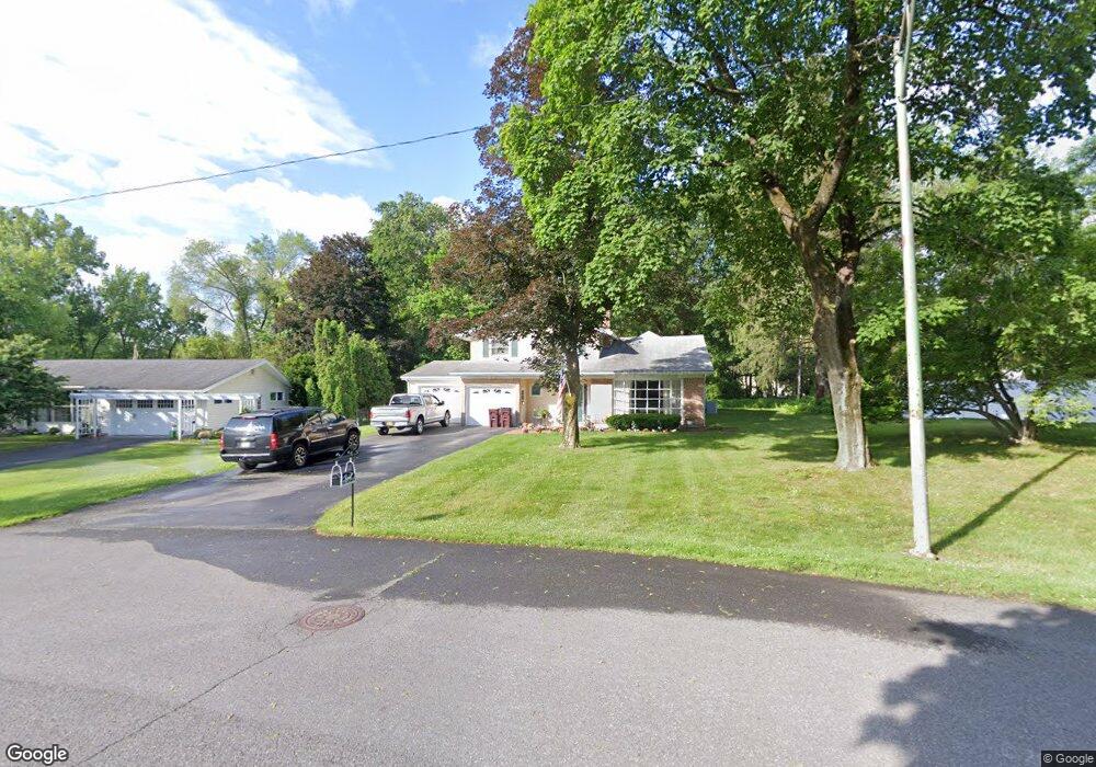 7 Barry Ct, Albany, NY 12211 - photo 1