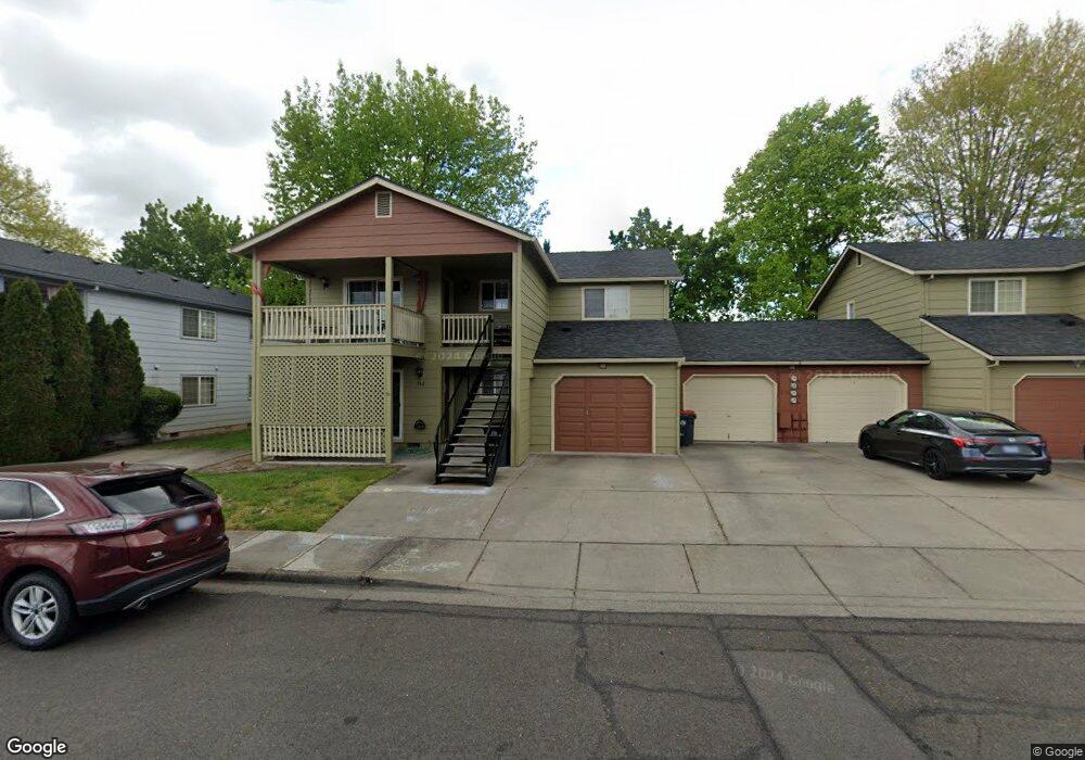 584 Village Dr unit G26, Central Point, OR 97502 - photo 1