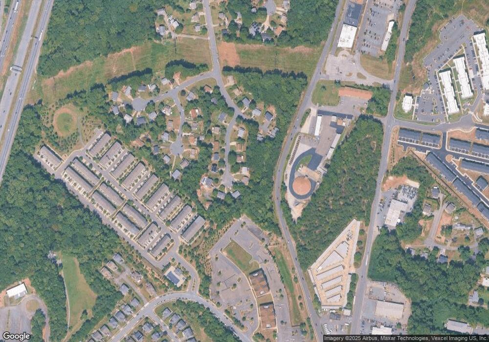 18235 Linton Ct, Dumfries, VA 22026 - photo 1