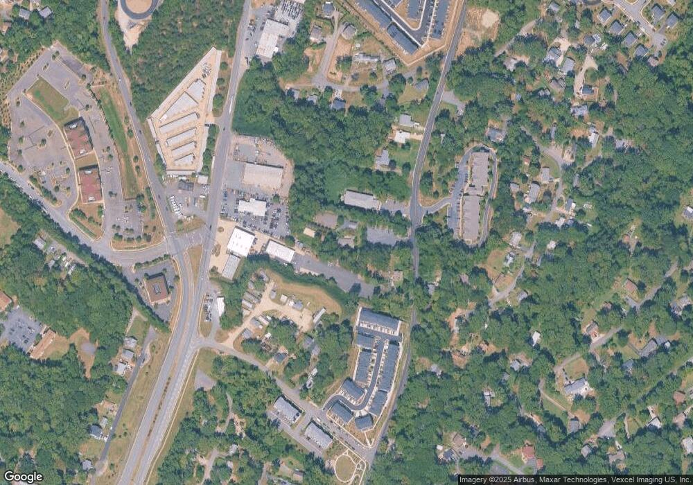 18302 Old Triangle Rd, Triangle, VA 22172 - photo 1