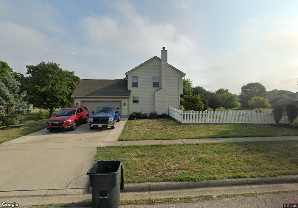 320 Hillcrest Dr, Circleville, OH 43113 - photo 1