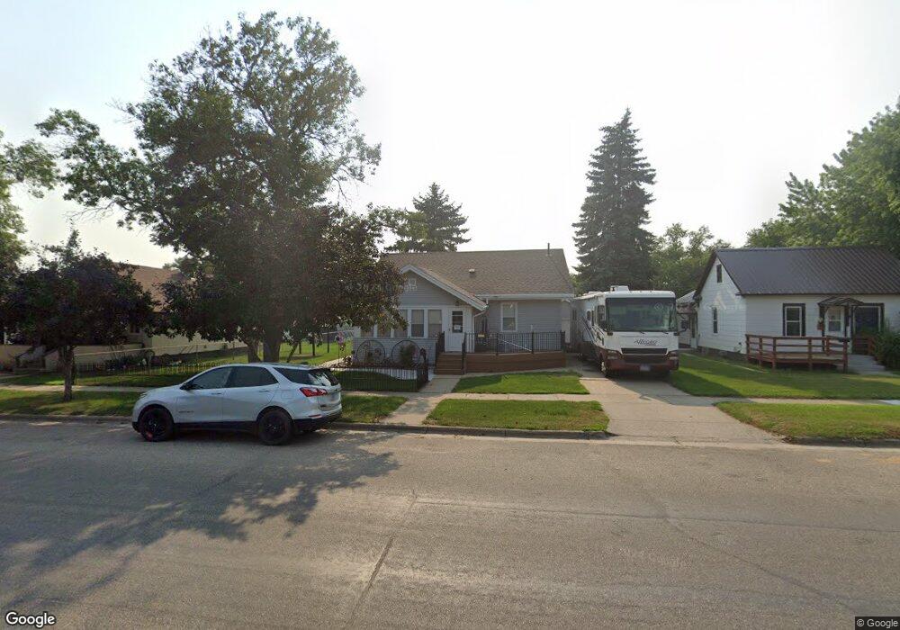 210 7th Ave SE, Jamestown, ND 58401 - photo 1