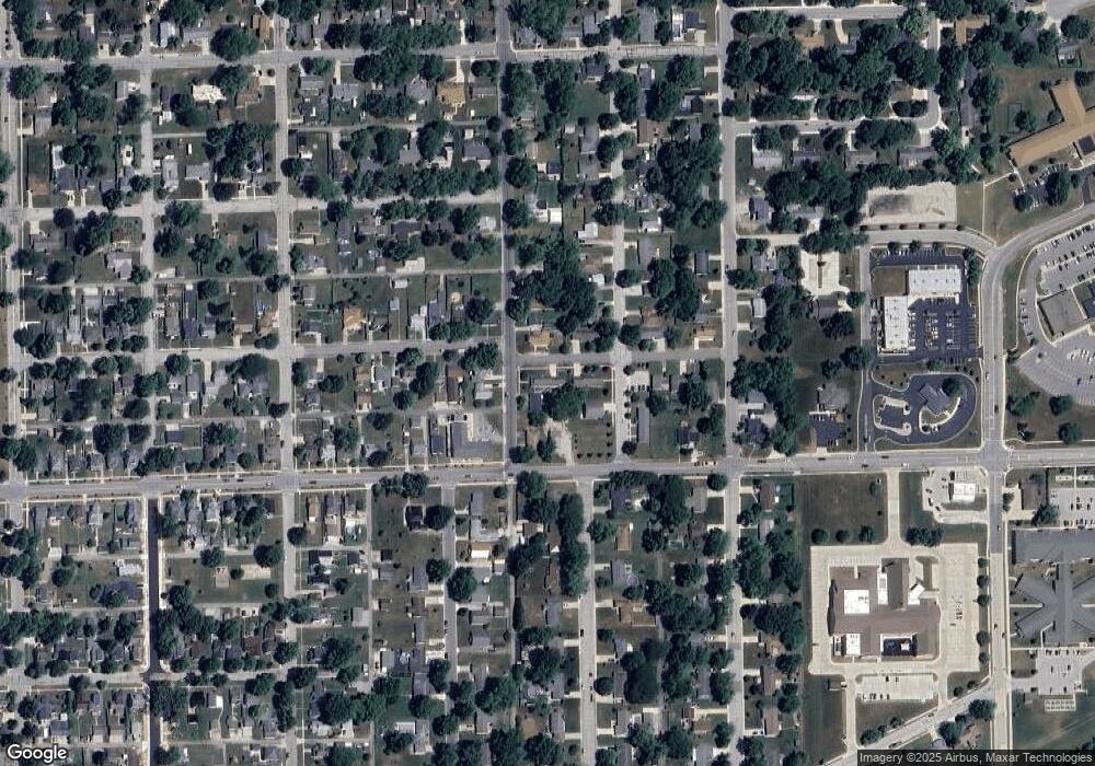 106 Eckhart Ave, Auburn, IN 46706 - photo 1