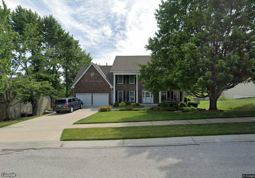 5645 Noland Rd, Shawnee, KS 66216 - photo 1