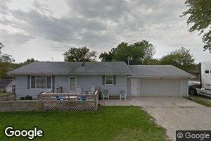 900 NE Locust St, Leon, IA 50144