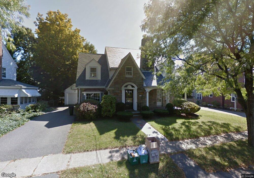 17 Standish Rd, Milton, MA 02186 - photo 1