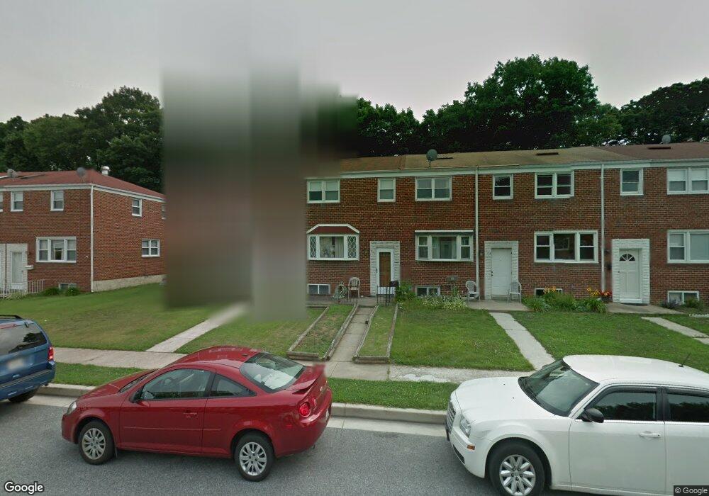 925 Circle Dr, Halethorpe, MD 21227 - photo 1