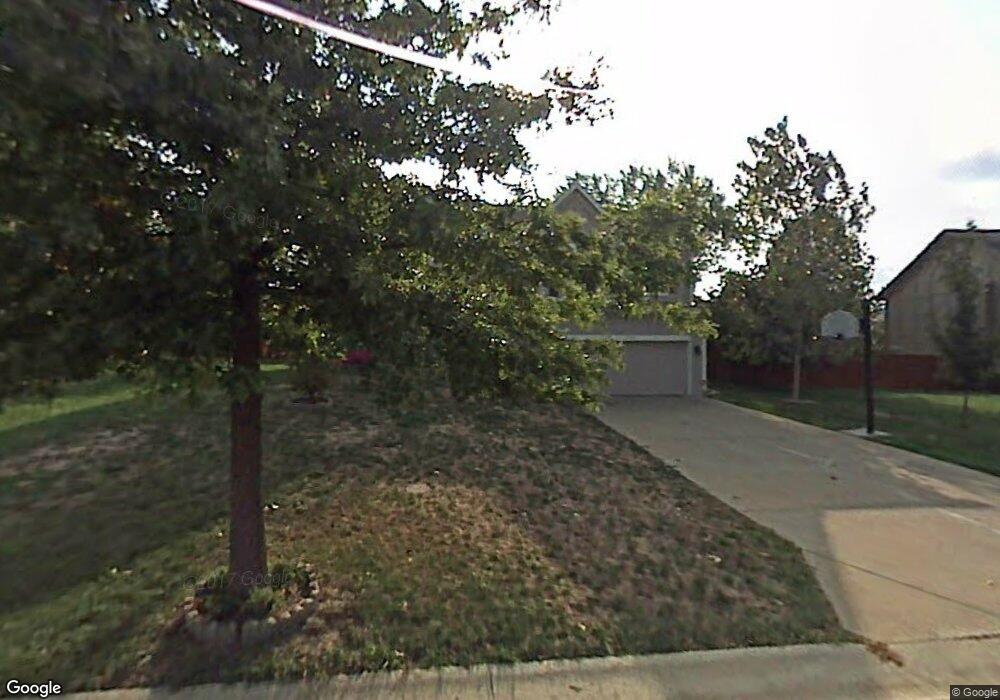 5121 Mccoy St, Shawnee, KS 66226 - photo 1