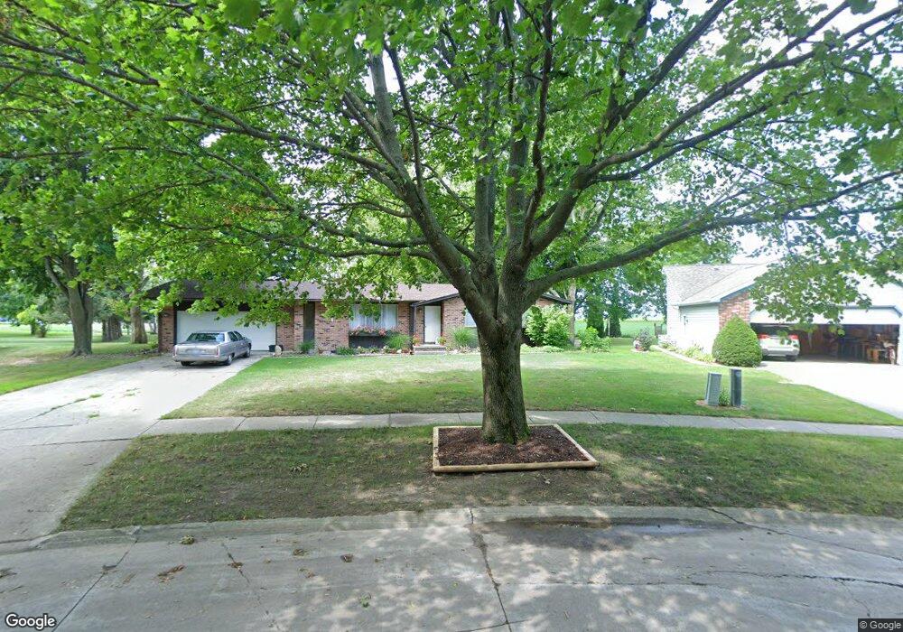 204 Franconian Dr W, Frankenmuth, MI 48734 - photo 1