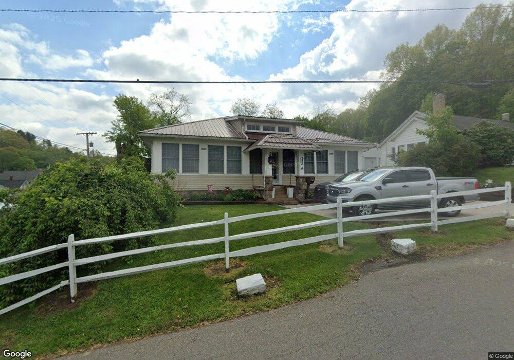 168 N 16th St, Coshocton, OH 43812 - photo 1