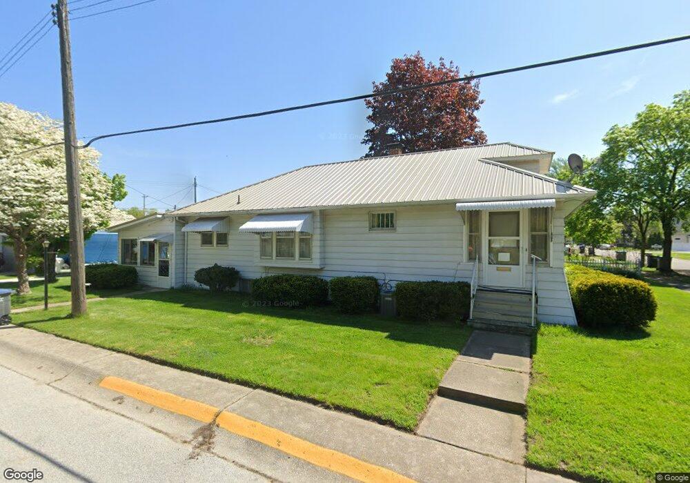 900 Oxford St, Elkhart, IN 46516 - photo 1
