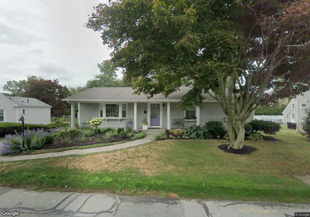 38 Middle St, South Dartmouth, MA 02748 - photo 1