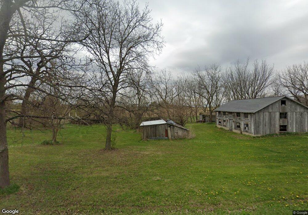 2593 W 15th St S, Newton, IA 50208 - photo 1