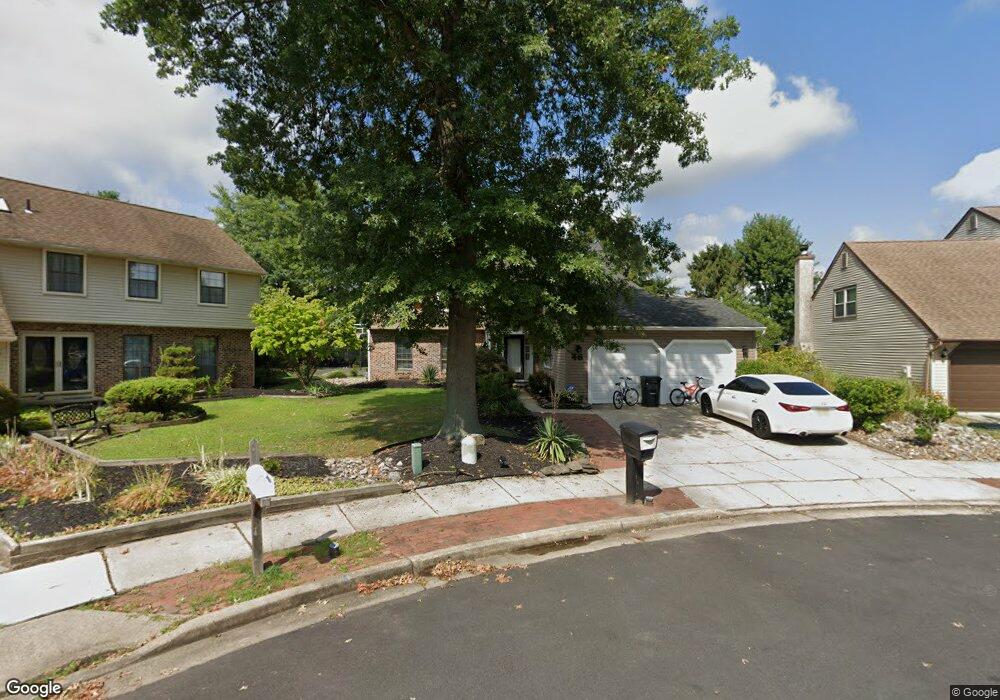 46 Meadowrue Ct, Mount Laurel, NJ 08054 - photo 1