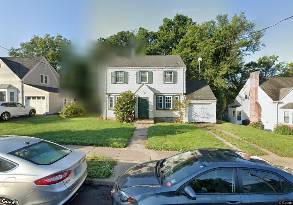 170 Hemlock Rd, New Haven, CT 06515 - photo 1