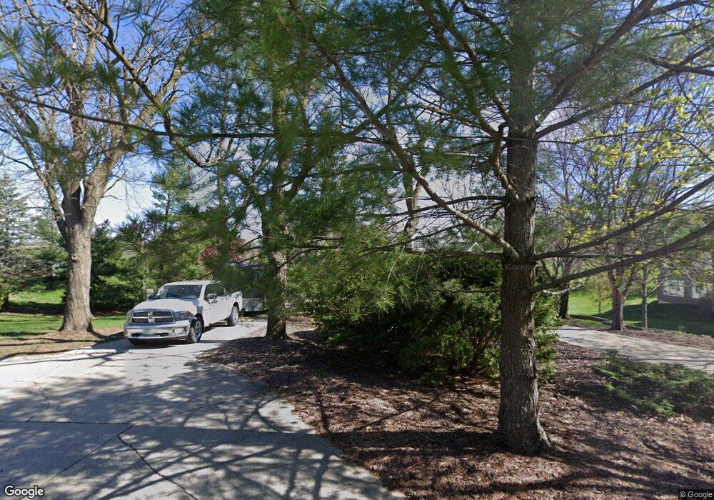 1350 Golf View Ln, Newton, IA 50208 - photo 1