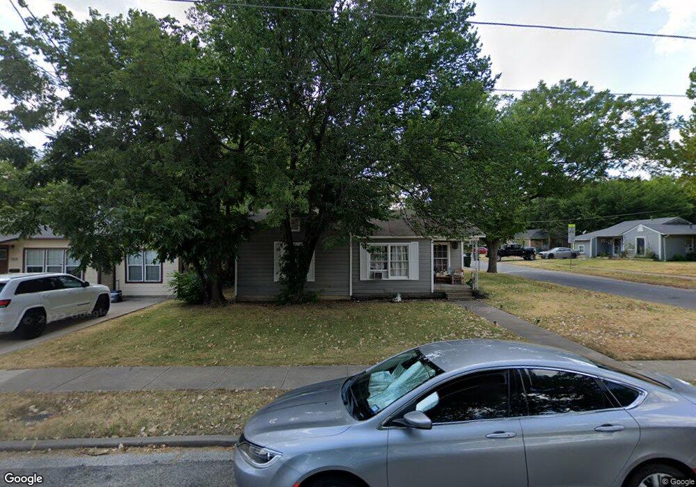 1922 N Alexander St, Sherman, TX 75092 - photo 1