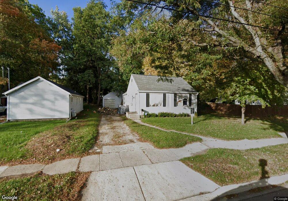 316 W Holmes Rd, Lansing, MI 48910 - photo 1