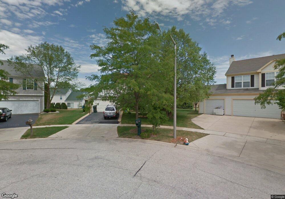 1404 Stanford Cir, Carpentersville, IL 60110 - photo 1