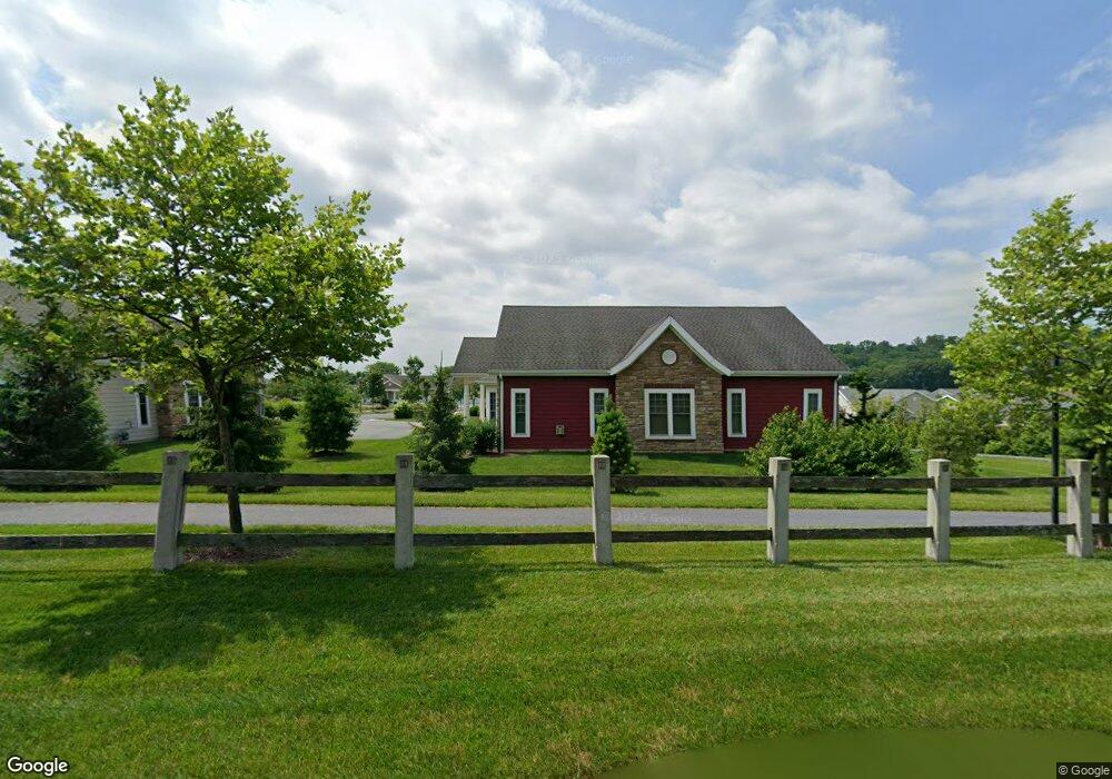 121 W Beil Ave, Nazareth, PA 18064 - photo 1