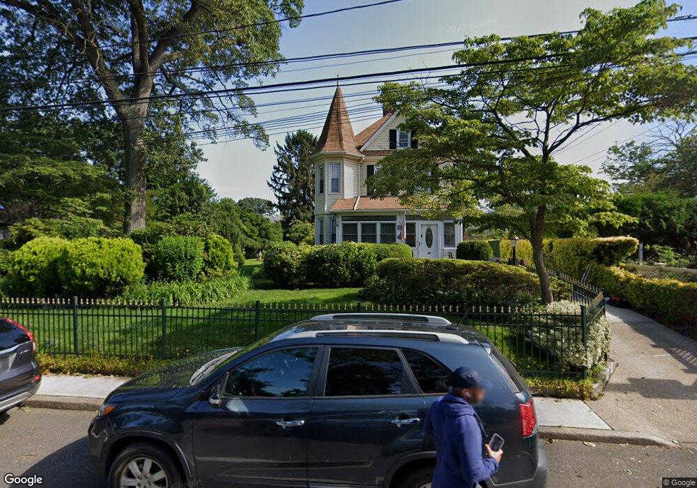 579 Brooklyn Ave, North Baldwin, NY 11510 - photo 1