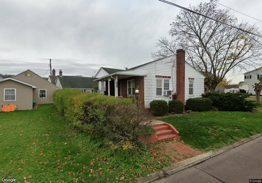 406 W 8 1/2 St, Bloomsburg, PA 17815 - photo 1