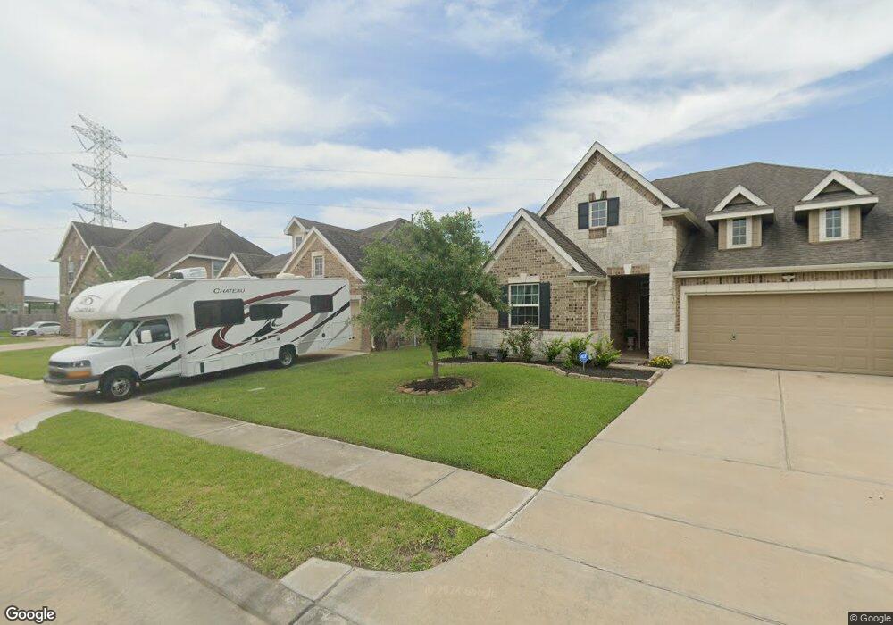379 Lake Line Dr, Alvin, TX 77511 - photo 1