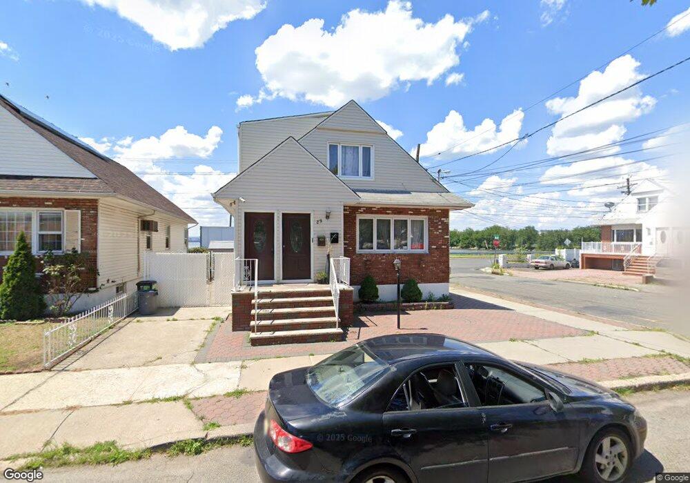 89 Riverview Rd, Jersey City, NJ 07305 - photo 1