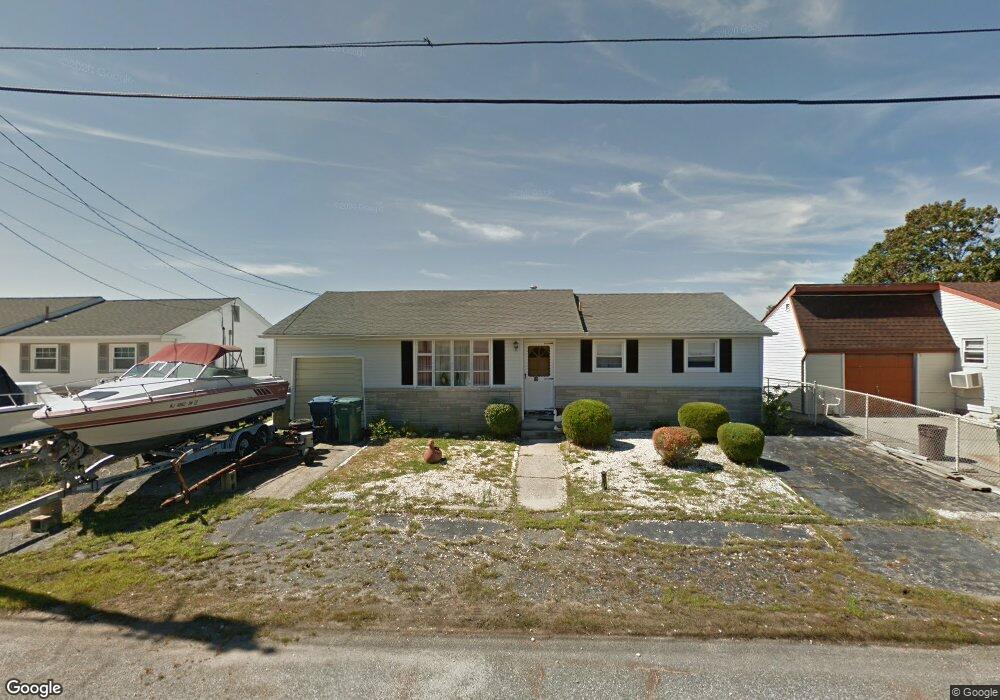 19 N Commodore Dr, Little Egg Harbor Township, NJ 08087 - photo 1