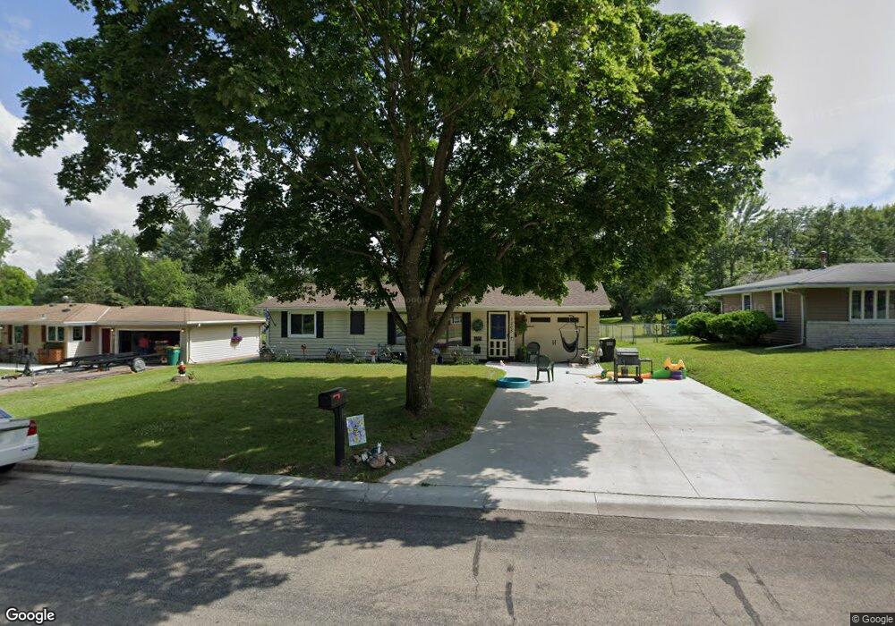 1305 Plainview Ln, Albert Lea, MN 56007 - photo 1