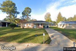 605 Magnolia St, New Llano, LA 71461