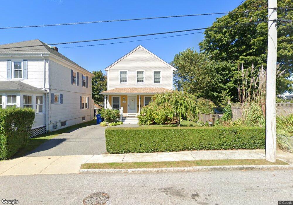 16 Russell Ave, Newport, RI 02840 - photo 1