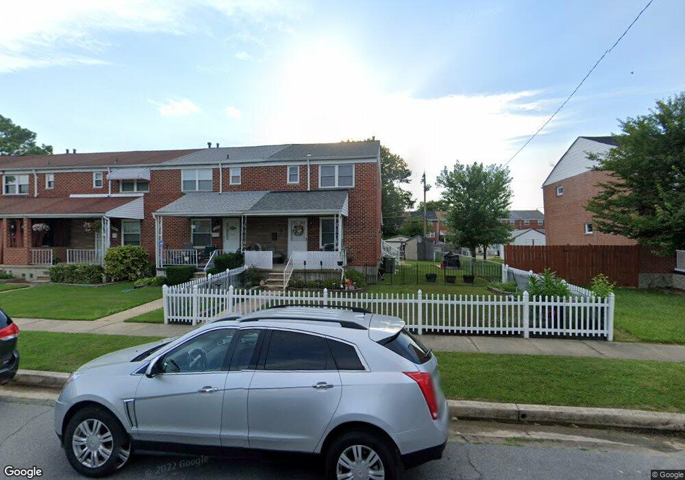 1034 Foxcroft Ln, Essex, MD 21221 - photo 1