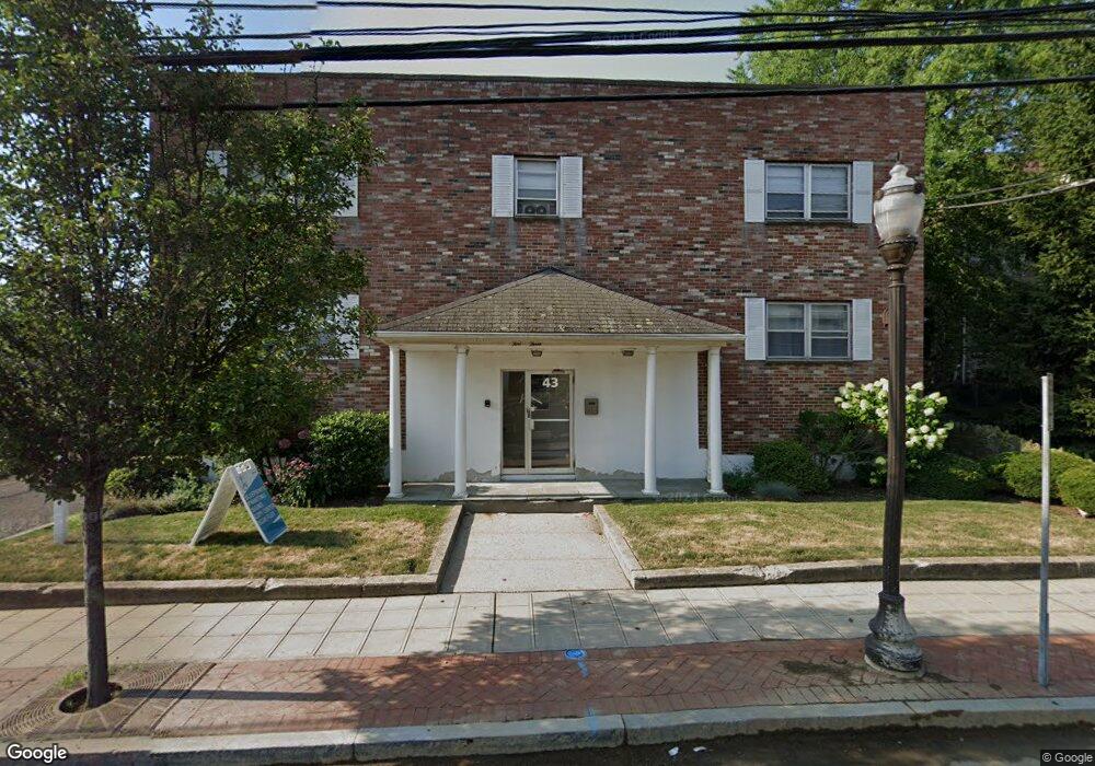 43 Crescent St, Stamford, CT 06906 - photo 1