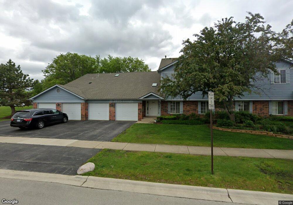 1661 Commodore Ct unit 70211, Schaumburg, IL 60193 - photo 1