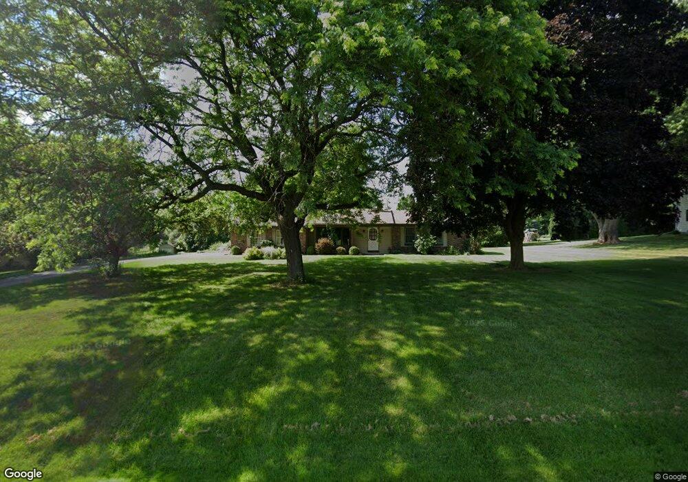 N58W26600 Mountain Shadows Dr, Sussex, WI 53089 - photo 1