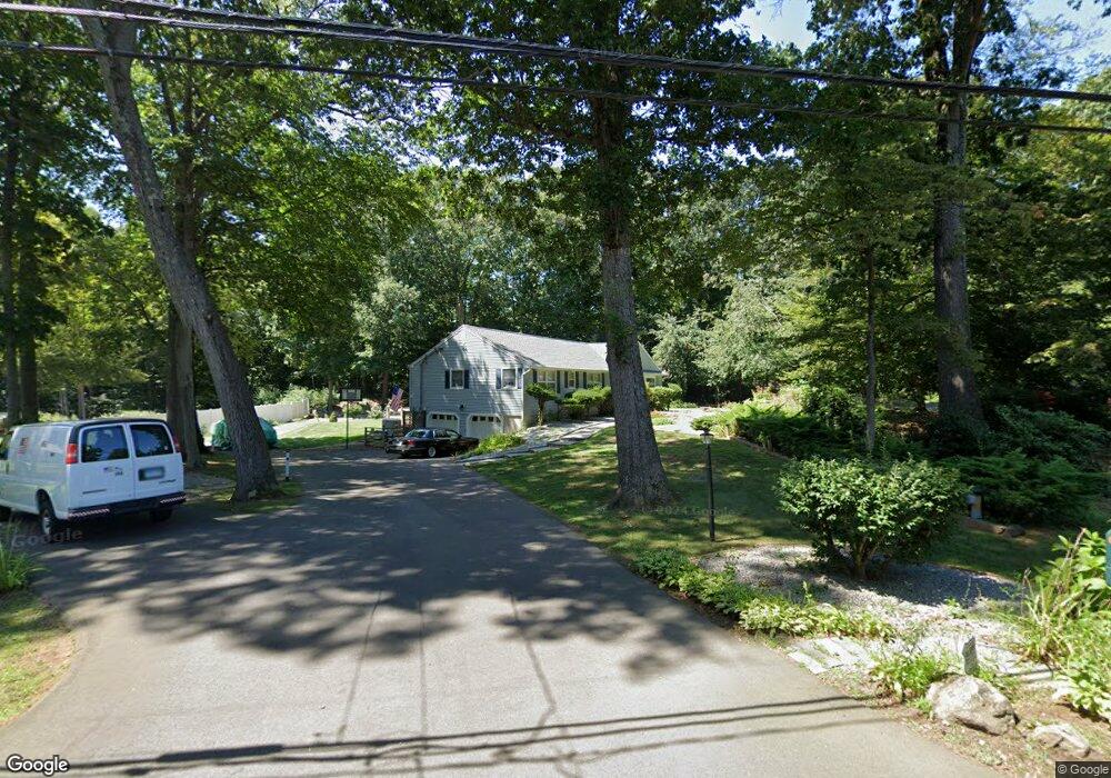 104 Flax Mill Rd, Branford, CT 06405 - photo 1