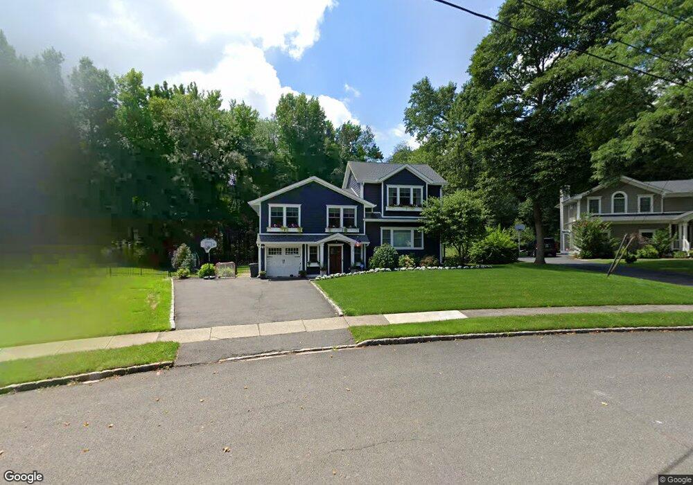 724 Tamaques Way, Westfield, NJ 07090 - photo 1