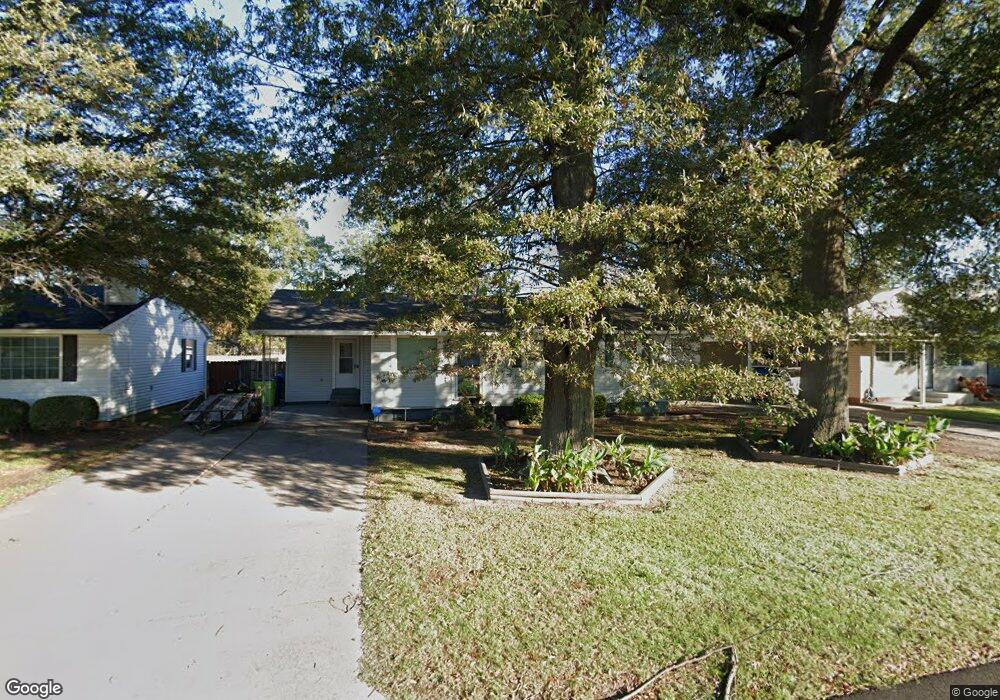 304 W Hastings St, Stuttgart, AR 72160 - photo 1