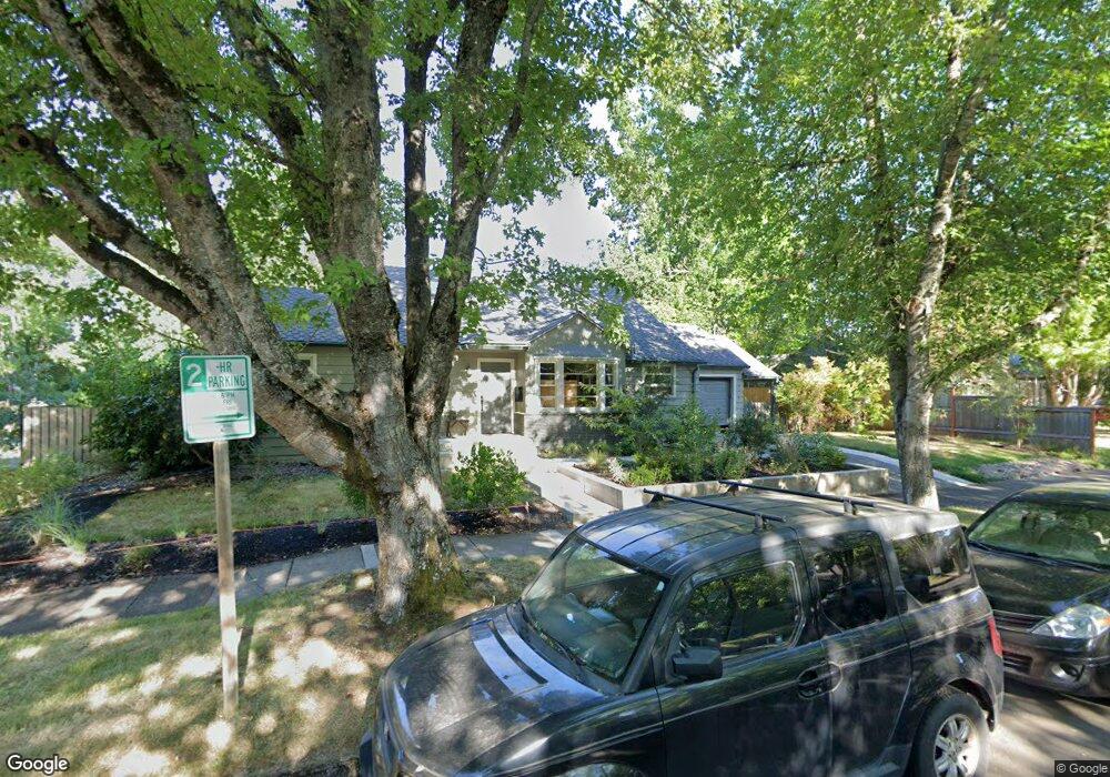 2090 Kincaid St, Eugene, OR 97405 - photo 1