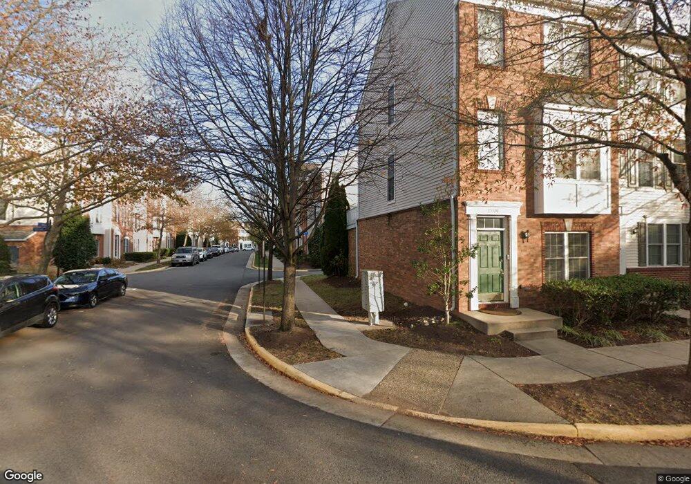 42793 Flannigan Terrace unit 16E, Chantilly, VA 20152 - photo 1