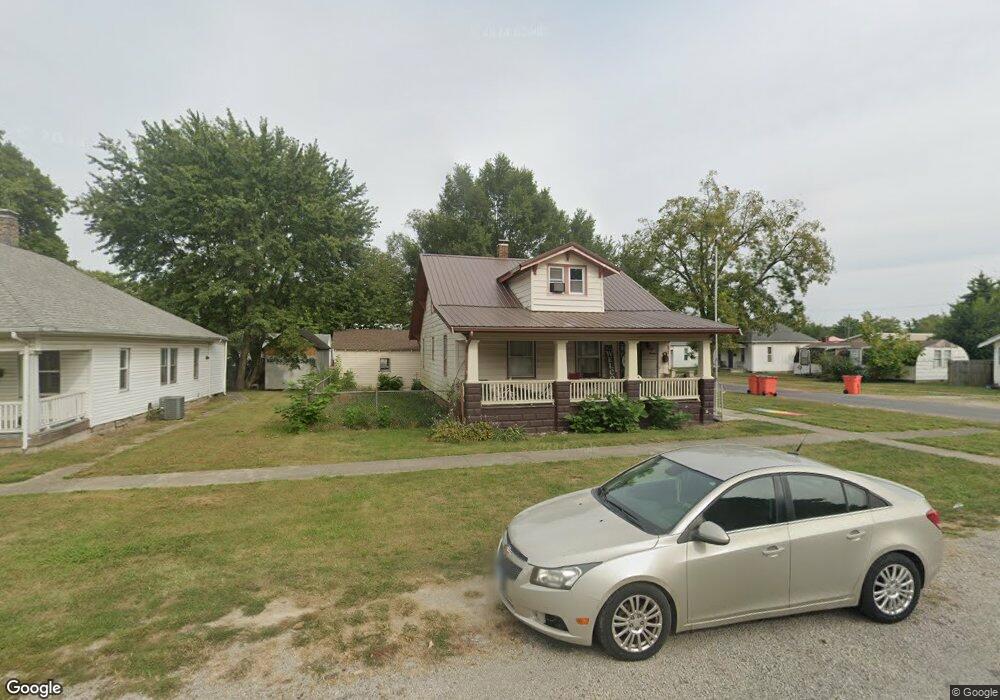 800 N 11th St, Mattoon, IL 61938 - photo 1