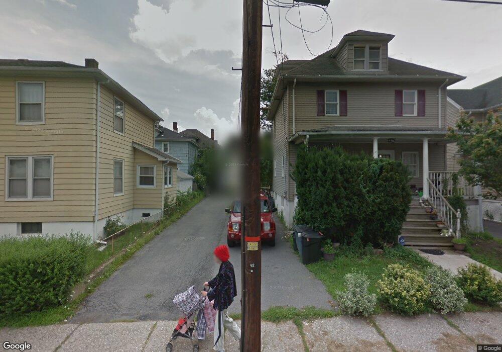 82 1/2 Beattie Ave, Middletown, NY 10940 - photo 1