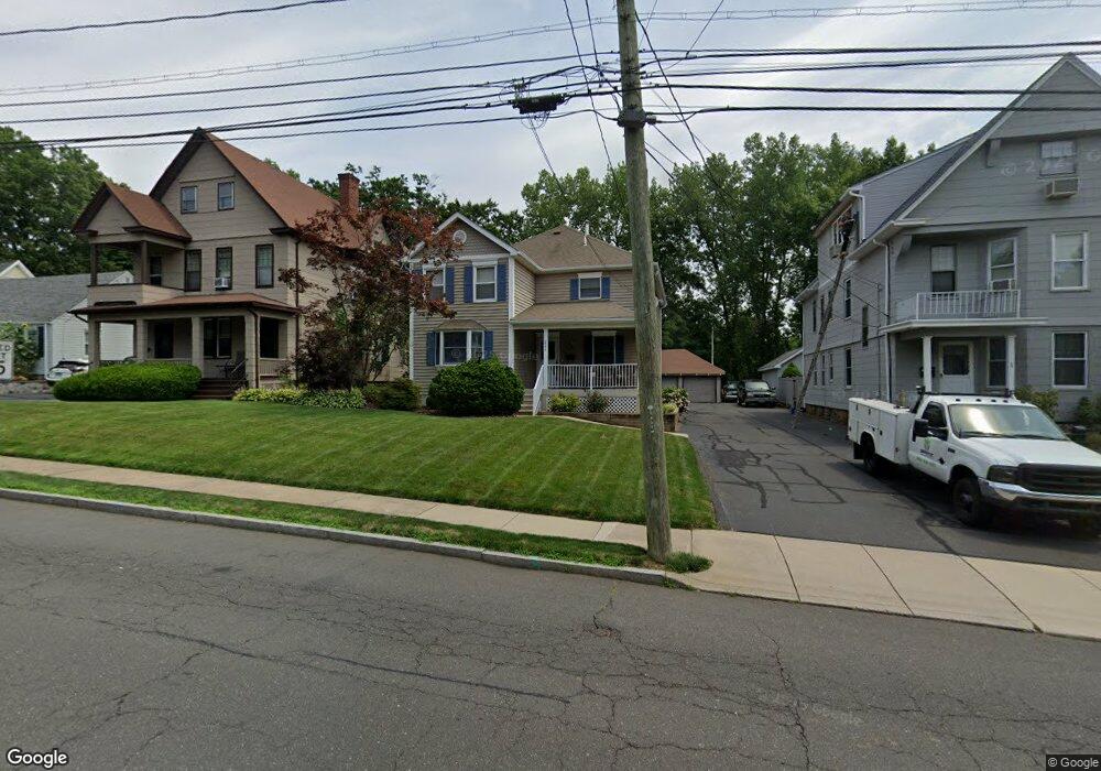 222 Raymond Rd, West Hartford, CT 06107 - photo 1